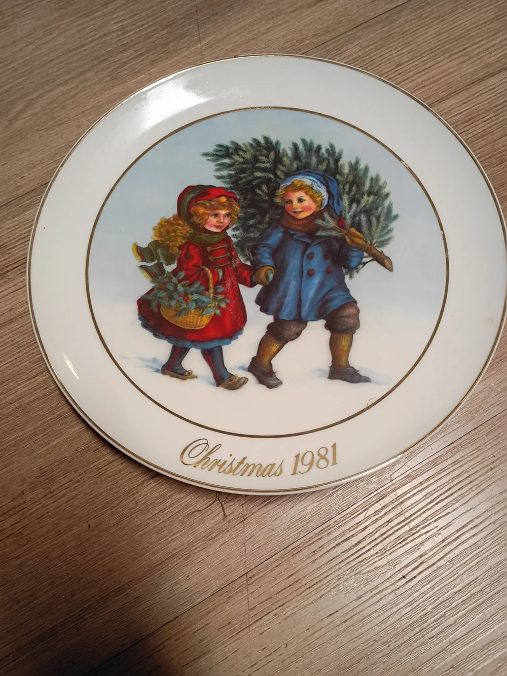 Avon Holiday Plate with Red & Blue Children's Illustration